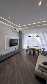 Baku City & Lake View Apartment - 7