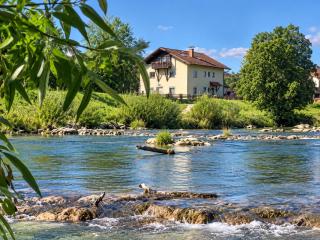 Fewo Mangfalltal - Wohnen direkt am Fluss nahe München - 0