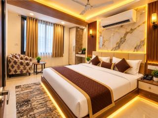Hotel Gand BelMont Suites Near Delhi Airport - Free Airport Pickup & Drop - 9