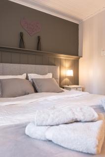 Luxury Villa Next to Santa Claus Village - Outdoor Jacuzzi and Sauna - 4
