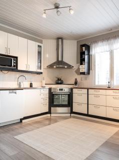 Luxury Villa Next to Santa Claus Village - Outdoor Jacuzzi and Sauna - 2