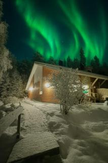 Arctic Holiday Home Private Yard, Sauna & Sledding Hill -  - 0