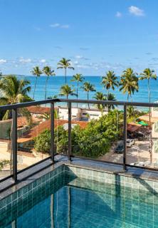 Centro da vila a 50m do mar com cozinha completa, varanda e piscina com vista panorâmica - 0