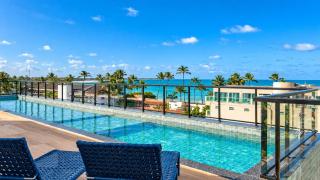 Centro da vila a 50m do mar com cozinha completa, varanda e piscina com vista panorâmica - 7