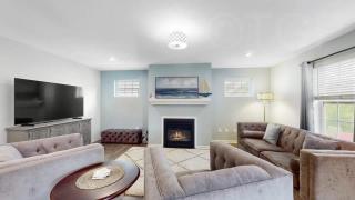 SoHa Year Round Heated Indoor Outdoor Pool - 6