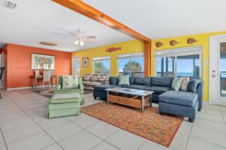 Oceanfront Beach House in St. Augustine | Sleeps 10 - St. Augustine - 4
