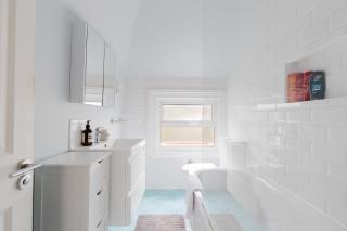 Beautiful 1BDR Flat with Private Patio in Clapham - 5