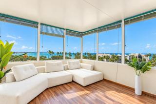 Private Rooftop Pool & 360° Views | 4BR Penthouse by Bocobay - 3