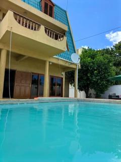 PrimoStay Tropical Pool Villa 3BR Flic en Flac - 9