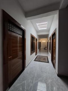 Hotel prayag darshan - 2