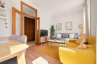 Apartamento luminoso con terraza en Chueca - 0