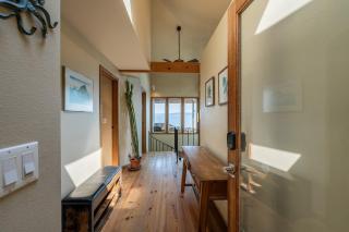 Sea & Sky Beachfront Escape with Stunning Views - 8