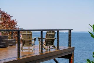 Sea & Sky Beachfront Escape with Stunning Views - 5