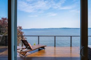 Sea & Sky Beachfront Escape with Stunning Views - 3