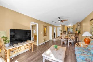 Kahana Manor 208 - 1
