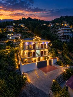 Lavish Resort Murree - 0