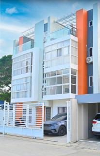 Penthouse with Private Jacuzzi, Terrace & Grill - 4