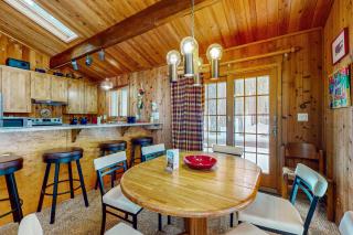 Pets allowed shared pool access & hot tub and central AC - 8
