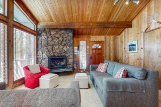 Pets allowed shared pool access & hot tub and central AC - 5