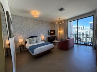 High Floor Wynwood Studio - Rooftop Pool & Spa - 3