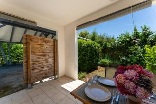 Studio climatisé avec terrasse et piscine - 3