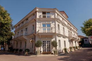 Moenia Boutique Hotel - 0
