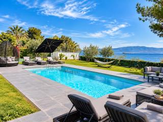 Zoza Luxury villa isthmia by the sea with private pool - 3