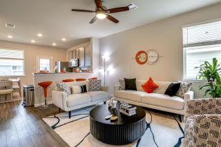 Yard, Patio! Spacious Family Home By The Woodlands - 8