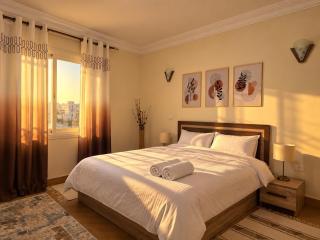 Madinaty Central warm apartment - 5