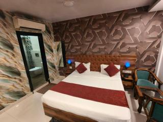Hotel Prishani Suites - 4