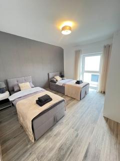 Lehrter See 5 Zimmer 11 Betten Hannover Messe 15 min - 6