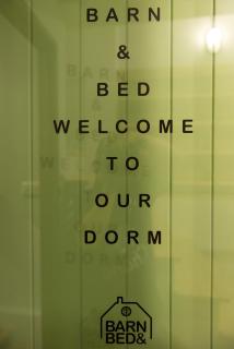 Barn & Bed Hostel - 1