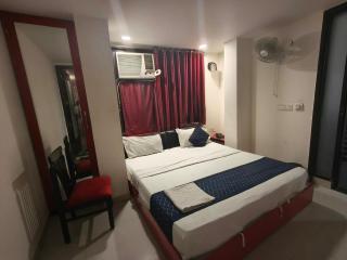 Hotel Pushpa Stay - 3