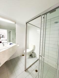 Central ex hotel ensuite room 428 - 3