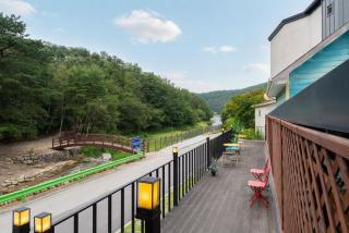 Camel Pension in Pocheon - 2