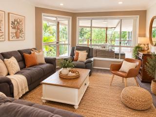 Executive 5 Bedroom House in Elite Location - 1