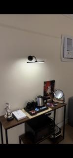 Studio with one bedroom and a living room - 8