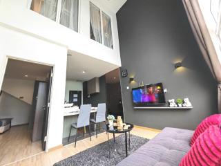 Metra Home 1BR 3-5 pax Ayer Keroh Side by Side MITC - 5