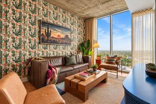 Downtown Austin Condo - Rooftop Pool & Skyline Views - 5
