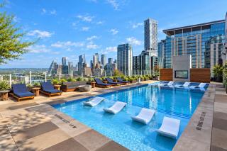 Downtown Austin Condo - Rooftop Pool & Skyline Views - 8