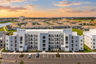 Comfy Lakeview 3BR with 2 Clubhouses & Waterpark - 9