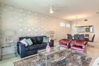 Comfy Lakeview 3BR with 2 Clubhouses & Waterpark - 3
