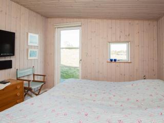 Tranquil Beach Cottage in Rindby-By Traum - 7
