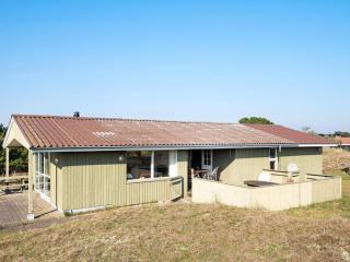 Tranquil Beach Cottage in Rindby-By Traum - 0