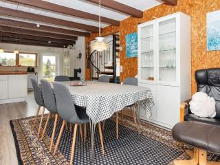 6 person holiday home in Ebeltoft - 1