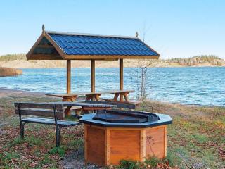 4 person holiday home in SÖDERKÖPING - 7