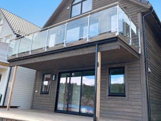 8 person holiday home in Urangsvåg - Ervik - 8