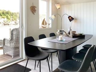 8 person holiday home in Urangsvåg - Ervik - 7