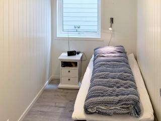 8 person holiday home in Urangsvåg - Ervik - 2