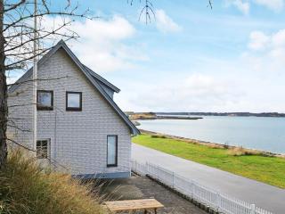 Seaside Retreat in Hvalpsund-By Traum - 4